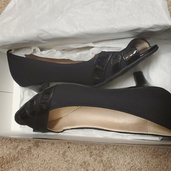 Lifestride peeptoe kitten heels - Picture 1 of 7